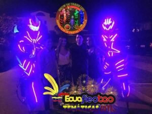 Show Hora Loca Guayaquil, Show Robots Led Guayaquil, Cabina Fotografica Guayaquil, Videobooth 360 Guayaquil 7A